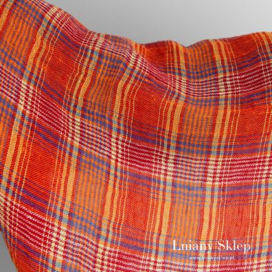 Prześwitujący pomarańczowy len.