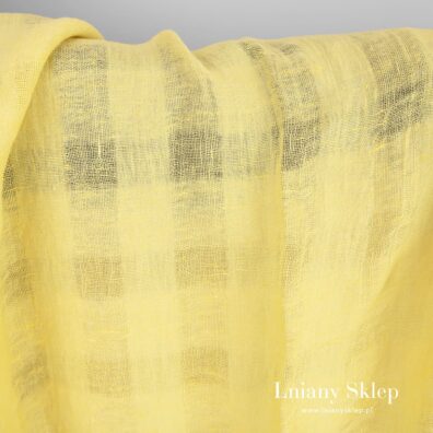 Prześwitujący len w kratkę.