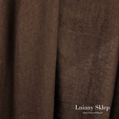 Brązowy len 100% wytkany w skośne paski.