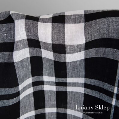 Czarno - biała tkanina lniana.