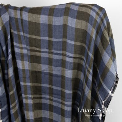 Prany len w niebieską i zielonkawą kratkę.