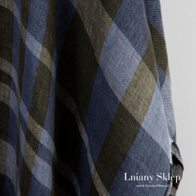 Len w granatową i zielonkawą kratkę.