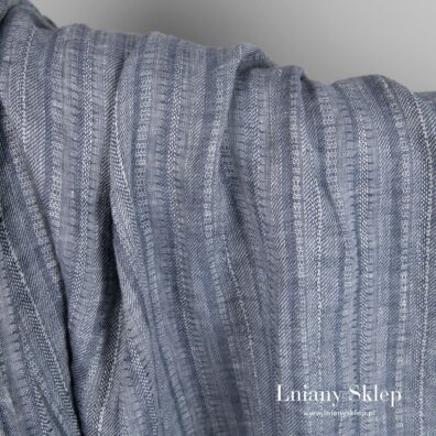 Prany len w pasy niebieskie i szare.