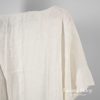 Mlecznobiały (ecru) prany len 100%.