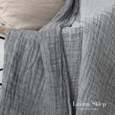 Mięciutki plad z dekatyzowanego lnu 100%.