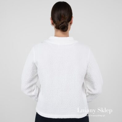 MANGA biały żakiet bomber. Widok z tyłu.