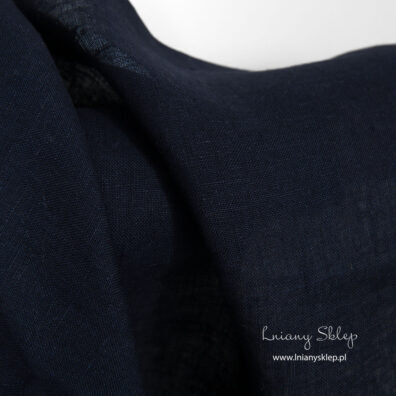 Ciemny granatowy len na tekstylia domowe, odzież, zasłony.