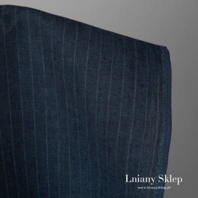 Granatowy melanż w szare cienkie paski.