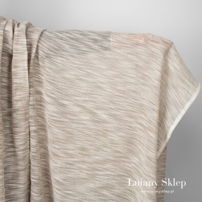 Piaskowy len z bawełną w białe prążki.