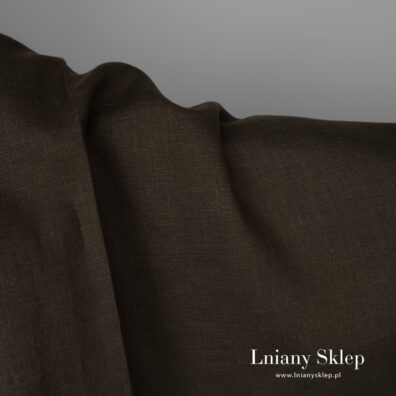 Cięzki len w kolorze khaki wpadającego w zieleń.