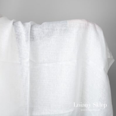 Śnieżnobiała lekka tkanina lniana.
