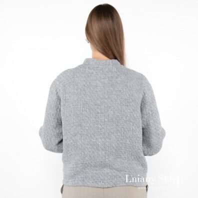 Szary żakiet bomber. Widok z tyłu.