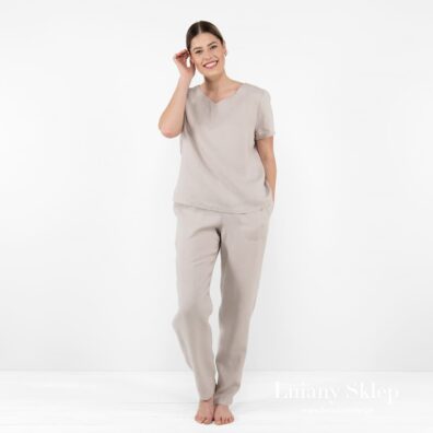 Piaskowe spodnie i bluzeczka. Wygodny komplet z pranego lnu.