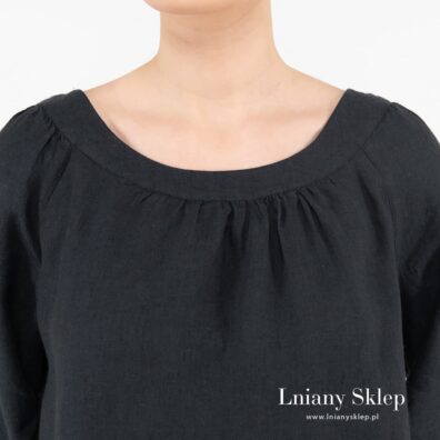 Zaokrąglony dekolt.