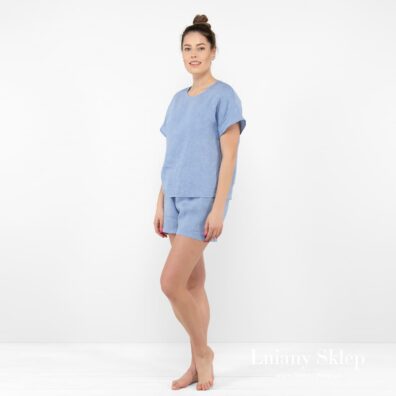 Lekka bluzeczka z pranej tkaniny lnianej.