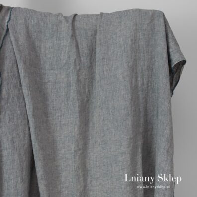 Len prany granatowy w szarość.