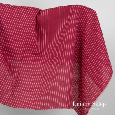 Czerwona w białe paski tkanina lniana.