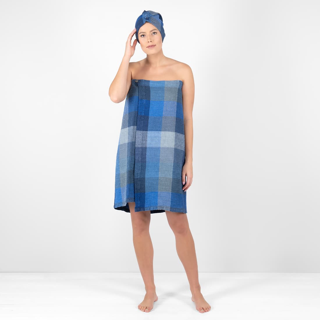 BINGO niebieski zapinany ręcznik do sauny.