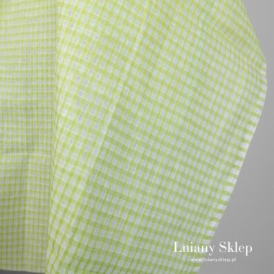 Len w leciutką przeźroczystą krateczkę.