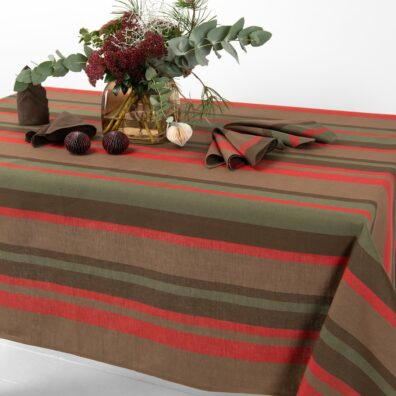 Lniano - bawełniany obrus w pionowe pasy.