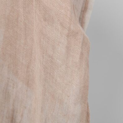 Lekki dekatyzowany len na firanki.