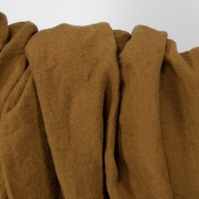 Brązowy prany len szeroki ok. 295cm.