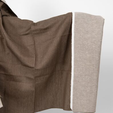 Brązowa dwustronna satyna len z bawełną.