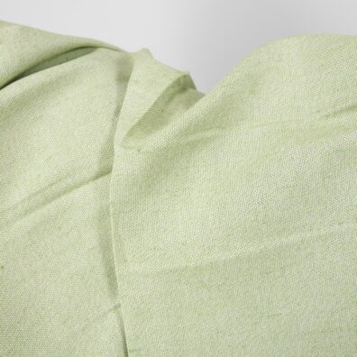 melanż z białej i przędzy w dwóch odcieniach jasnej zieleni.