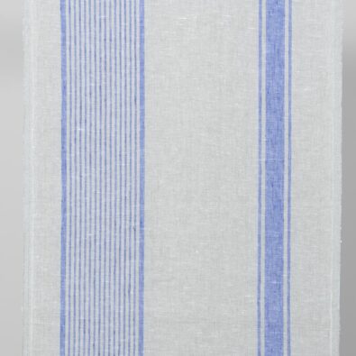 Szara tkanina ścierkowa w paski niebieskie.