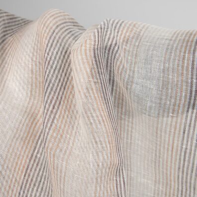 Leciutki len w brązowe paski na firanki.