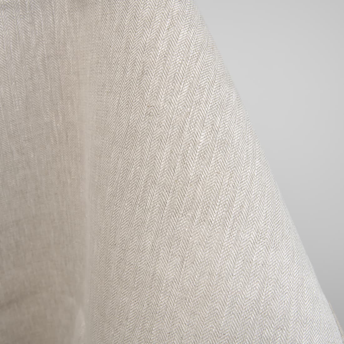 Szara w piasek tkanina 100% lniana.