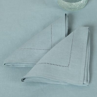 Zielona, ozdobiona mereżką