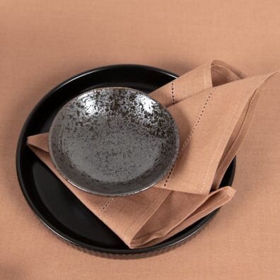 Jasna brązowa serwetka