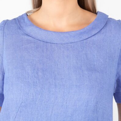 Niebieska sukienka. Kołnierz