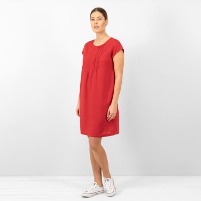 Czerwona sukienka. Króciutki rękaw