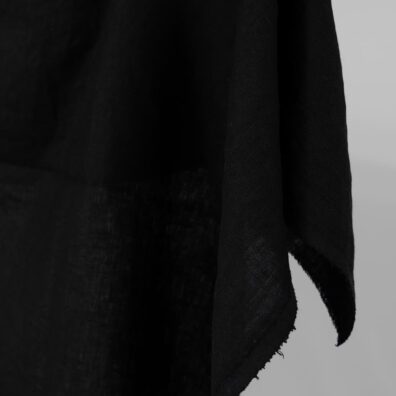 Czarny len na odzież i tekstylia domowe