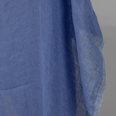 Niebieski (bławatek) prany len