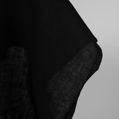 Czarna tkanina lniana