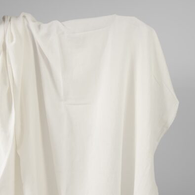 Mlecznobiała prana szeroka tkanina len z bawełną