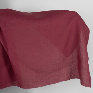 Wiśniowa lniana tkanina