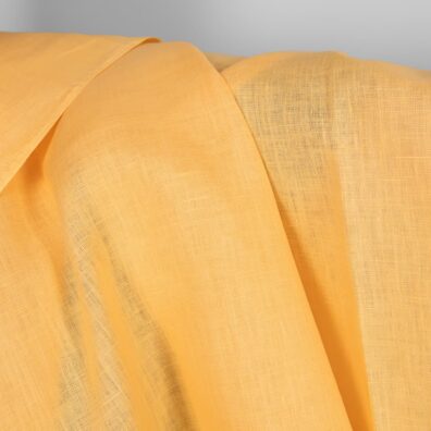 Tkanina na szycie ubrań i tekstyliów domowych.