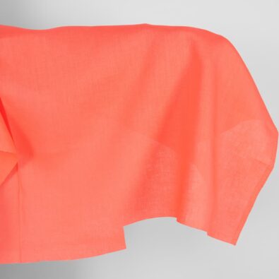 Koralowa tkanina lniana