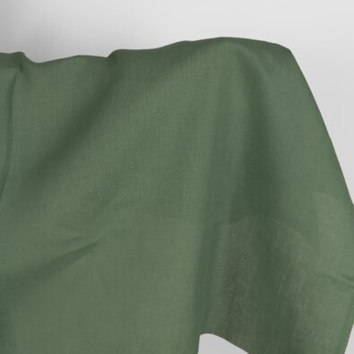 Zielona w szarość tkanina lniana