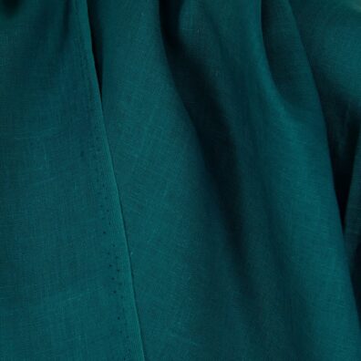 Tkanina na szycie ubrań i tekstyliów domowych.