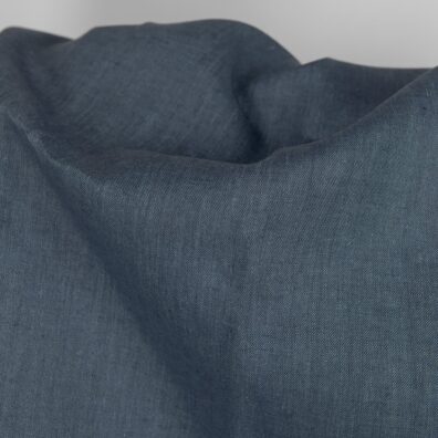 Tkanina na szycie ubrań i tekstyliów domowych.