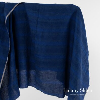 Prany len w niebieskie poziome paski