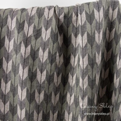 Prany len ozdobiony wzorem geometrycznym