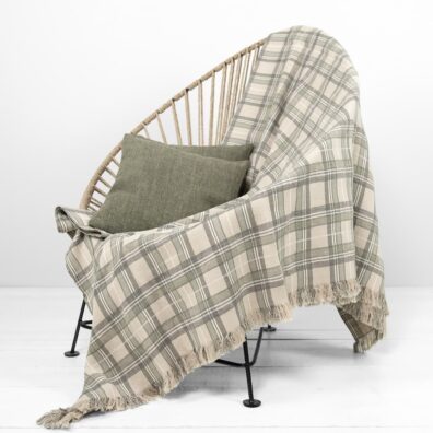 Piaskowy pled z pranej tkaniny lniano - bawełnianej