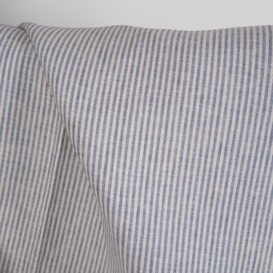 Tkanina na szycie ubrań i tekstyliów domowych.