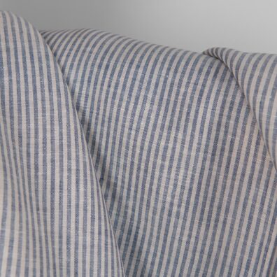 Tkanina w drobne paski